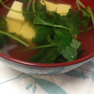 絹ごし豆腐&三つ葉(*^^*)柚子香るお吸い物☆